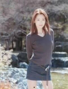 卢嘉丽视频,揭秘她的魅力与才华