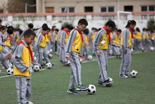 小学足球操视频,足球操舞动青春风采